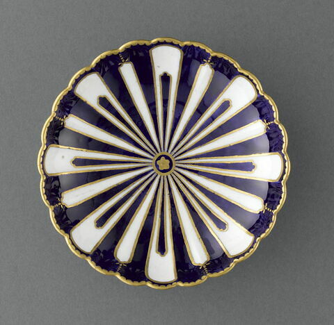 Tasse et soucoupe, image 5/7