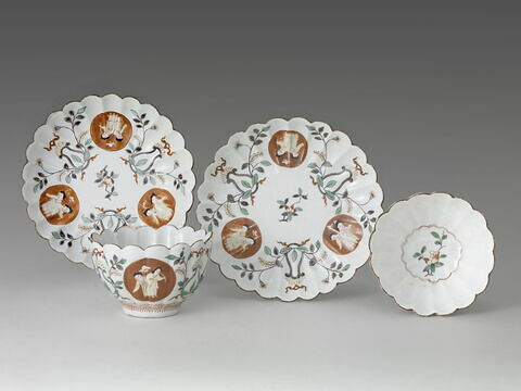 Tasse et soucoupe, d'une paire (OA 8038), image 2/8