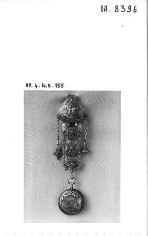 Montre et châtelaine