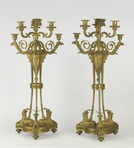 Candélabre à sept lumières, d'une paire (avec OA 9947)