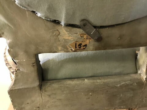 Chaise d'un mobilier de salon, comprenant dix pièces, image 3/12
