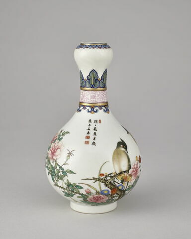 Bouteille à décor d'oiseaux et de poème, image 2/6