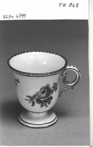 Tasse à glace, d'un ensemble de vingt-cinq (TH 926 à 950), d'un service (TH 809 à 1066), image 4/4