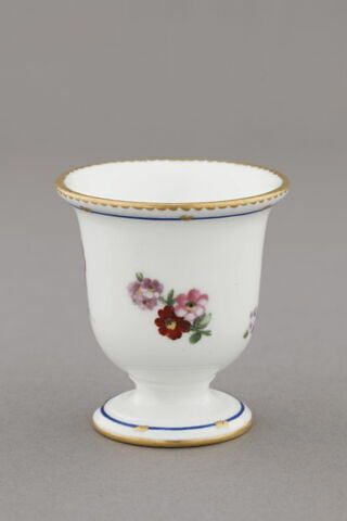 Tasse à glace, d'un ensemble de vingt-cinq (TH 926 à 950), d'un service (TH 809 à 1066), image 4/5