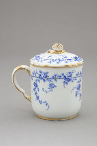 Tasse couverte