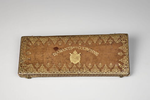 Ecrin frappé des armes de Napoléon III, de la paire de bracelets de la duchesse d'Angoulême (OA 10576)
