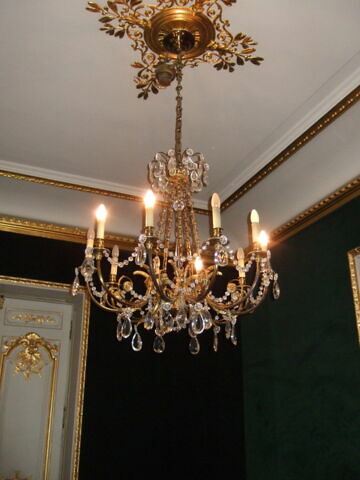 Lustre à 10 lumières, à cristaux taillés, image 3/3