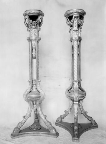 Grande torchère, d'une paire, image 3/3