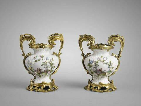 Un vase d'une paire (OA 8062), image 2/4