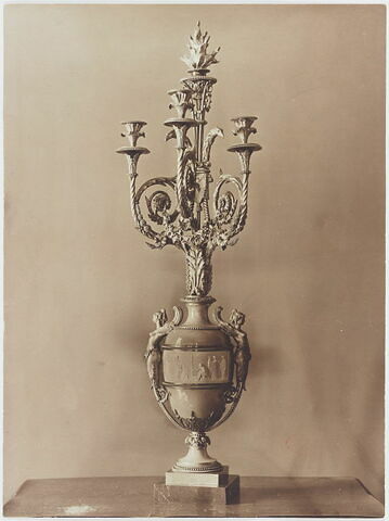 Grand candélabre à trois lumières, d'une paire (avec OA 6898 2), image 14/14