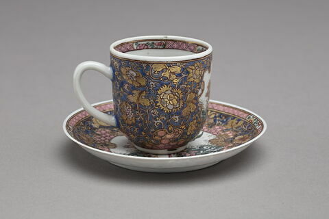 Tasse à café et soucoupe, d'un service de quatre pièces (avec R 1147 à R 1150)