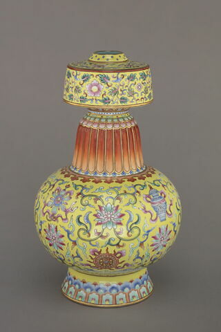 Vase sur pied bas, image 7/8