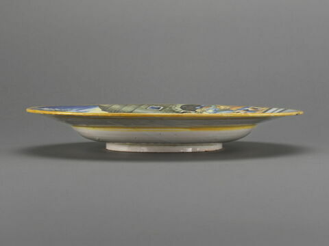 Plat rond : Joseph faisant emprisonner ses frères, image 3/3