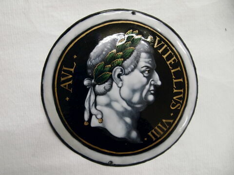 Plaque circulaire : Vitellius, d'un ensemble de huit (MR 2566 à 2574)