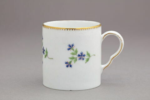 Tasse et sa soucoupe, une paire (TH 1376), image 5/6