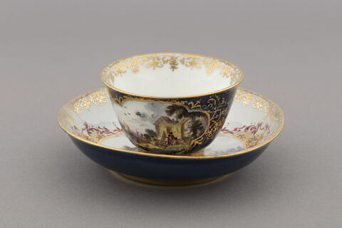 Tasse à thé et soucoupe, d'un service (OA 8074-8090), image 4/5