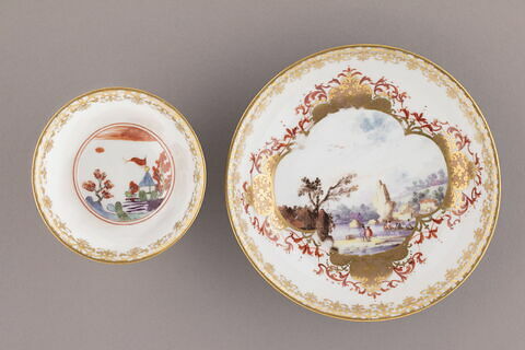 Tasse à thé et soucoupe, d'un service (OA 8074-8090), image 5/5