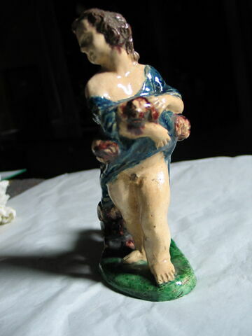 Statuette : L'Enfant aux chiens, image 2/5