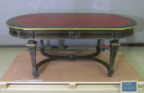 Grande table de milieu