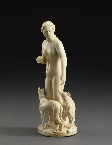 Statuette : Diane, un putto et deux chiens, image 6/8