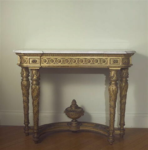 Console à quatre pieds d'une paire (voir OA 5275)