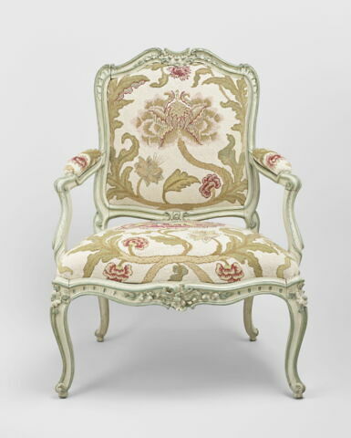 Fauteuil à la Reine du salon de Pékin du château d'Abondant, image 2/8