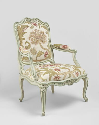 Fauteuil à la Reine du salon de Pékin du château d'Abondant