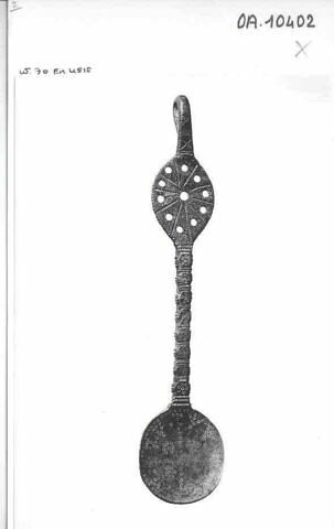 Cuillère ou spatule à long manche à décor gravé, image 2/2