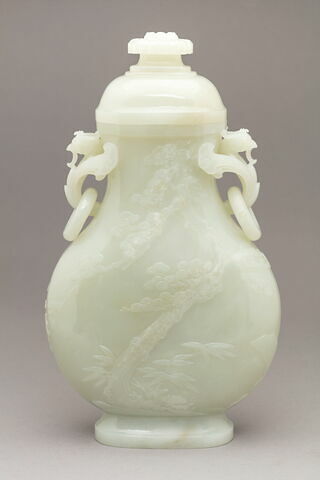 Vase bouteille à décor de phénix