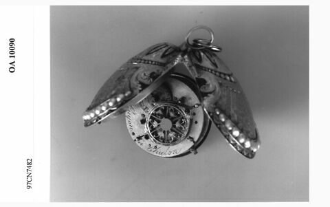 Montre en forme de coquille, image 2/9