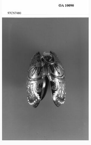 Montre en forme de coquille, image 3/9