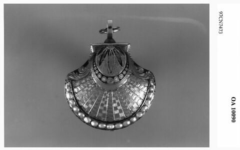 Montre en forme de coquille, image 4/9