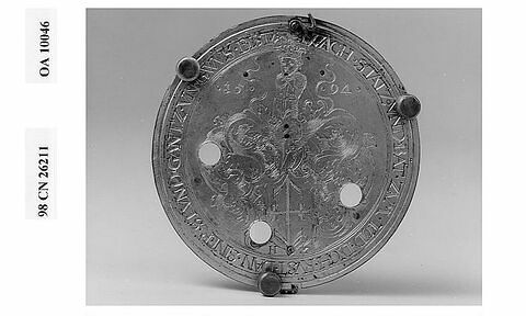 Horloge de table cylindrique surmontée d'un dôme, image 2/6