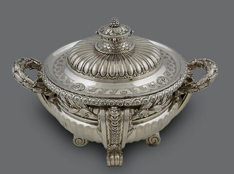 Pot à oille couvert et son plateau, image 13/28