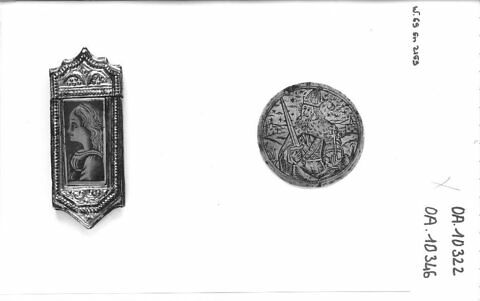 Médaillon niellé figurant un empereur en buste, image 3/3