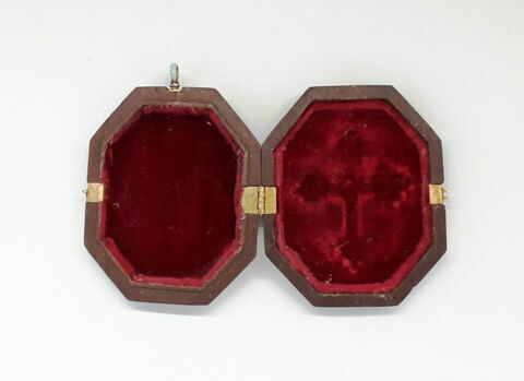 Croix ansée avec son étui en cuir, image 5/6