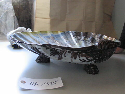 Bassin en forme de coquille polychrome : Neptune, image 6/6