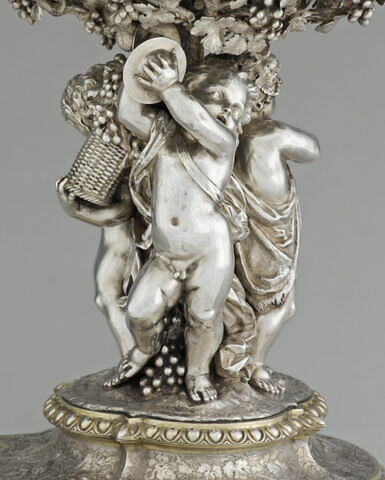 Coupe d'un ensemble de quatre (OA 12519 1 à OA 12519 4) du surtout de table du duc de Luynes (1802-1867), image 7/15