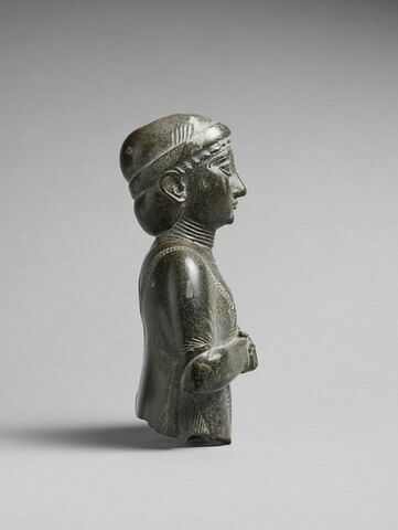 Femme à l'écharpe, image 3/10