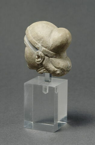 statue, image 5/7