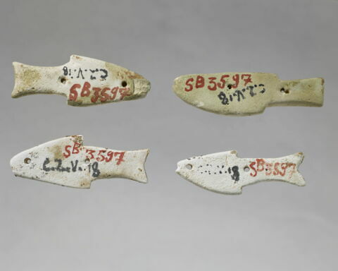 figurine, image 2/3