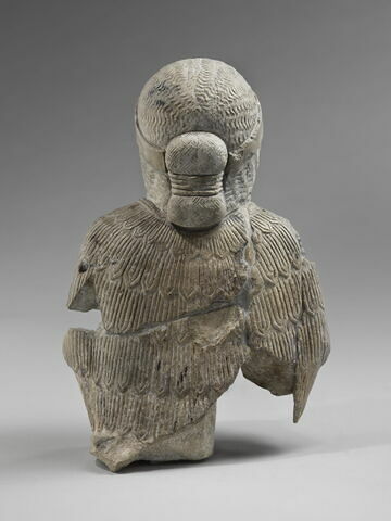 statue, image 3/7