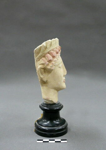 statue, image 2/3
