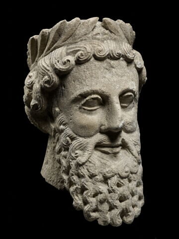 statue, image 3/4