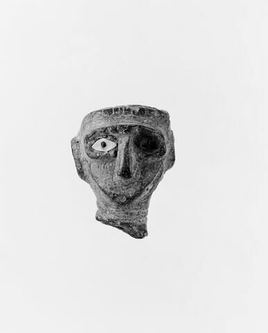 sculpture, image 2/5