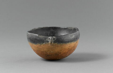 vase, image 3/4