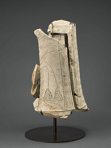 vase  ; support, image 7/10