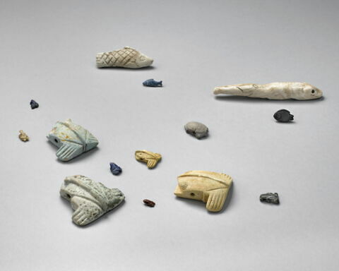 figurine, image 2/6