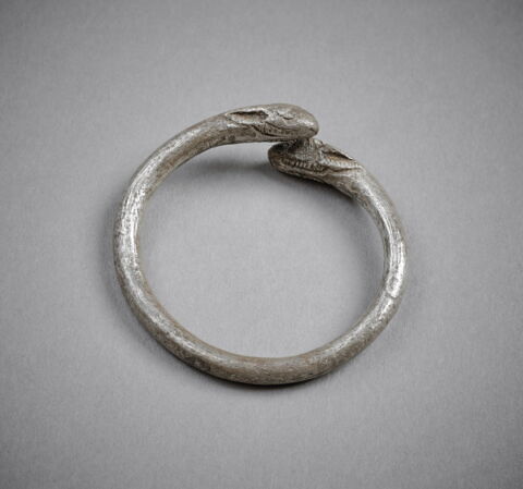 bracelet, image 1/3
