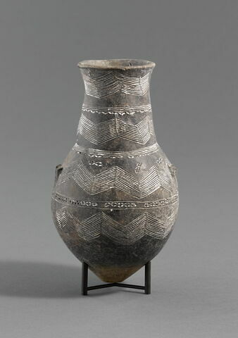 vase, image 4/4